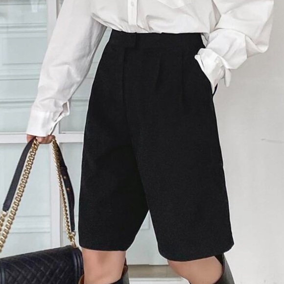 Black High-Waisted Shorts - Picture 4 of 8